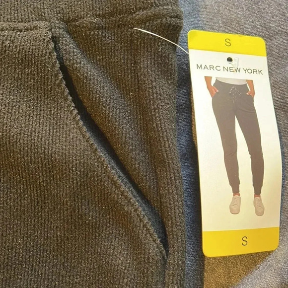Marc New York Ladies' Jogger - Picture 6 of 8